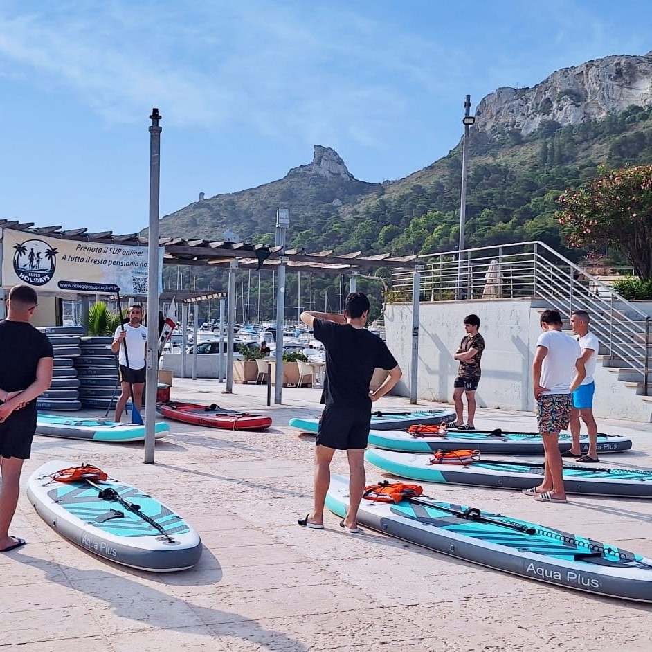 Ragazzi in SUP